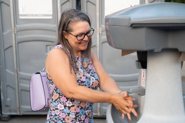 Best Porta potty rental for parties  in East St Louis, IL