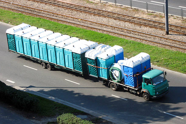 Best Porta potty delivery and setup  in East St Louis, IL